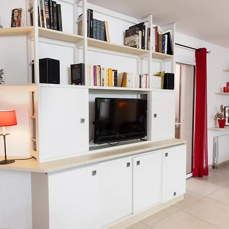 Sumptuous House Of 120m With Garden And Jacuzzi قرقشونه