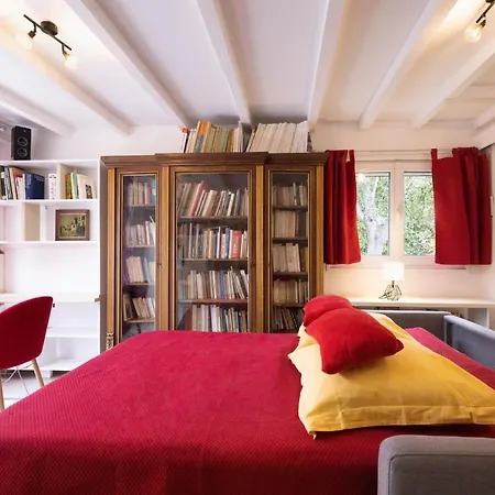 Sumptuous House Of 120m With Garden And Jacuzzi Feriehus