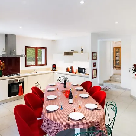Feriehus Sumptuous House Of 120m With Garden And Jacuzzi *